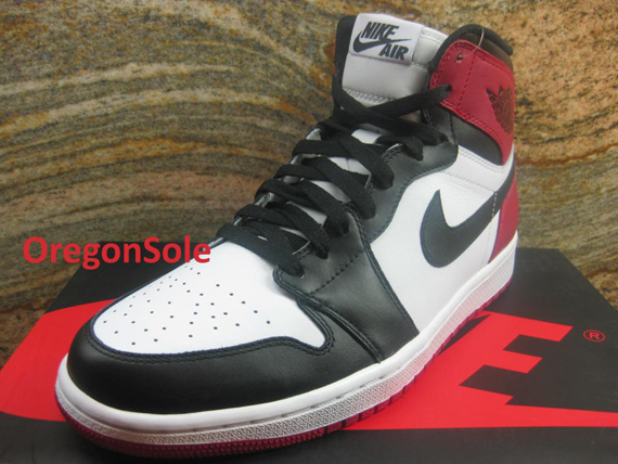Air Jordan 1 High Black Toe 05
