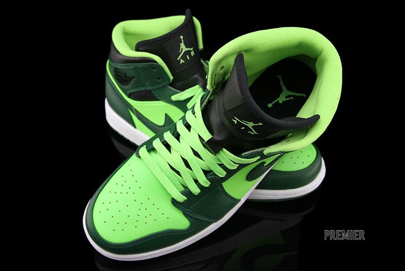 air-jordan-1-mid-gorge-green-black-electric-green-6 Air Jordan 1 Mid Gorge Green Black Electric Green 6