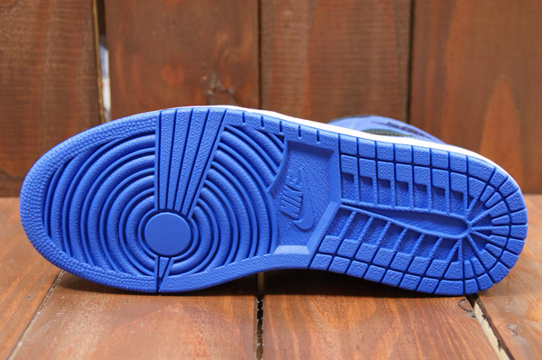 air-jordan-1-retro-high-og-royal-09 Air Jordan 1 Retro High Og Royal 09