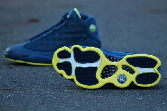 Air Jordan 13 Retro Squadron Blue Men's Shoe - Squadron Blue/Electric Yellow/Black - 11