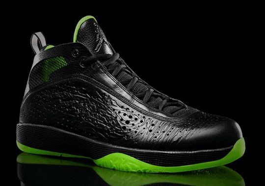 Air Jordan 2011 “Black/Neon Green” Collection