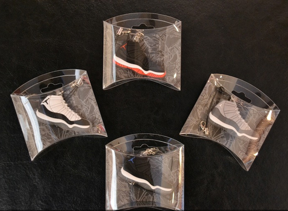Air Jordan Iv Sneaker Key Chain Bistro 5