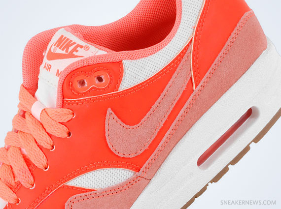 Nike Air Max 1 VNTG – Bright Mango – Total Crimson