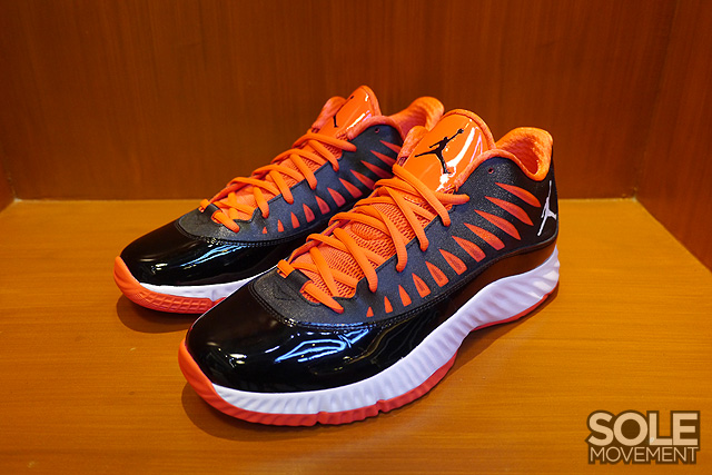 jordan-super-fly-low-black-total-crimson-2 Jordan Super Fly Low Black Total Crimson 2