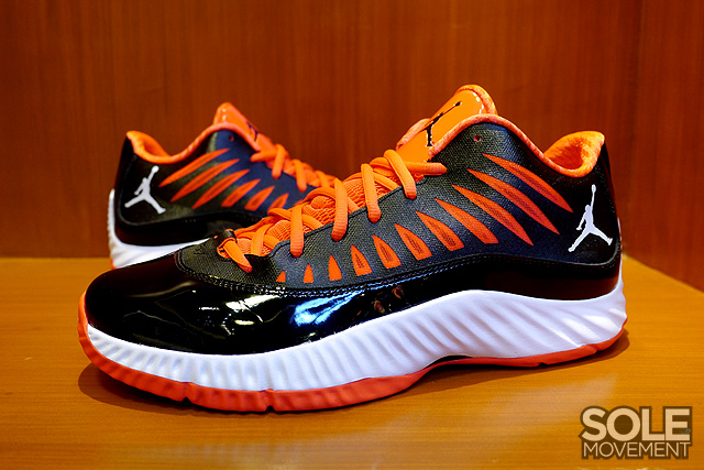 jordan-super-fly-low-black-total-crimson-3 Jordan Super Fly Low Black Total Crimson 3