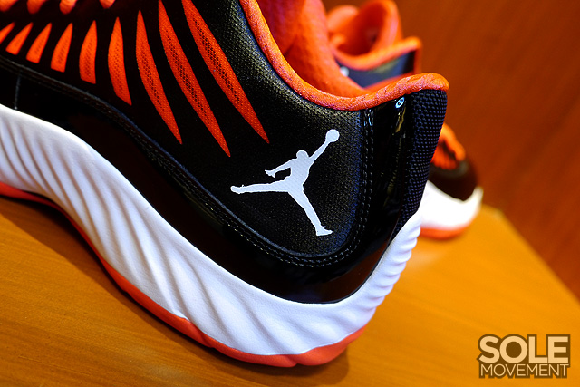 jordan-super-fly-low-black-total-crimson-5 Jordan Super Fly Low Black Total Crimson 5