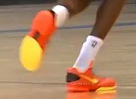 Kevin Durant Wearing Unidentified New Nike Lowtop Model 1