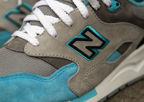 New Balance 1600 Elite Edition - Blue