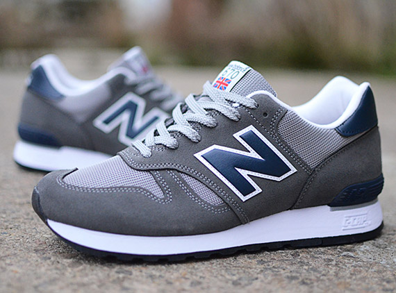 New Balance 670 - Grey - Navy