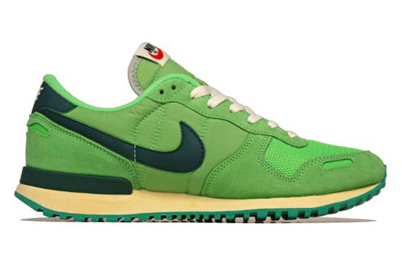 Nike vortex vintage green sale