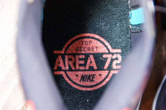 Nike Blazer Mid Qs Area 72 05