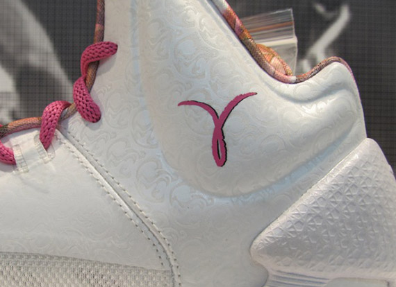 Nike KD V "Aunt Pearl" - New Images