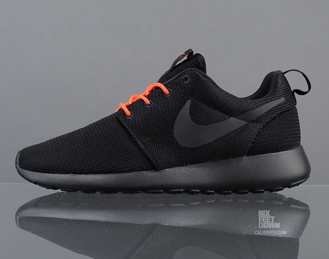 nike-roshe-run-black-total-crimson-02 Nike Roshe Run Black Total Crimson 02