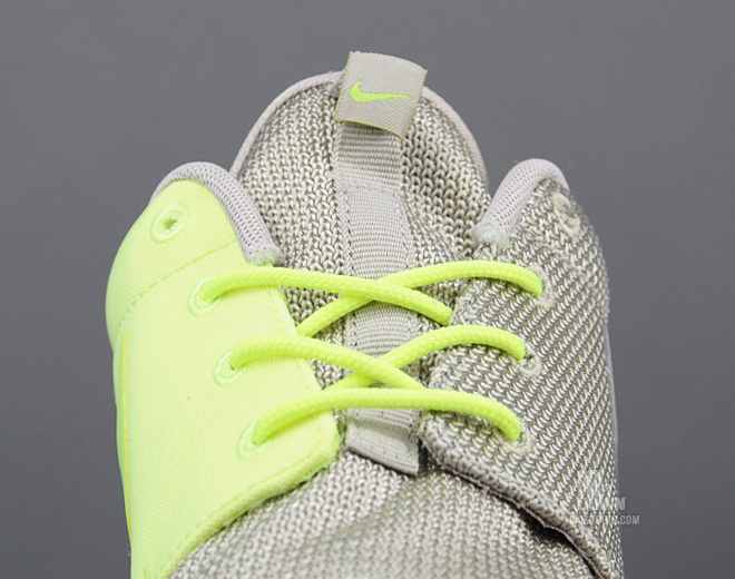 nike-roshe-run-split-pack-classic-stone-volt-05 Nike Roshe Run Split Pack Classic Stone Volt 05