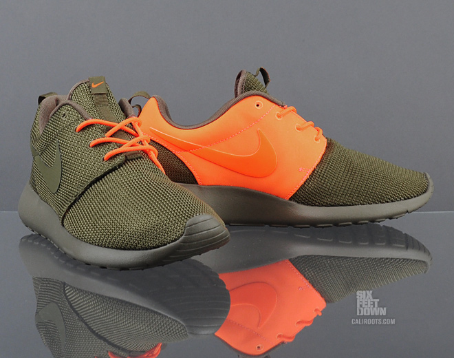 Nike Roshe Run Squadron Green Total Orange 01