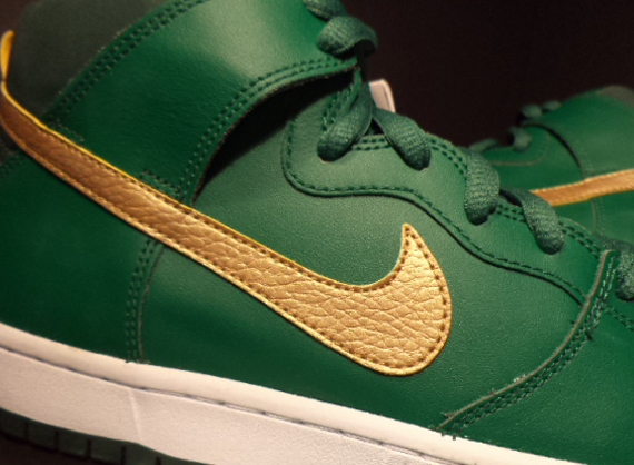 nike sb dunk st patrick's day