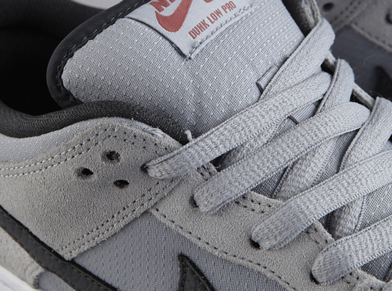 Nike SB Dunk Low - Wolf Grey - Anthracite - Light Redwood