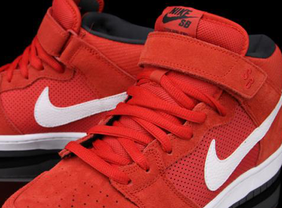 Nike SB Dunk Mid Pro “Hyper Red” – Available