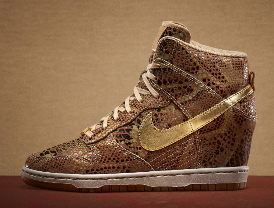 Nike Sportswear Wmns Year Of The Snake Pack 06