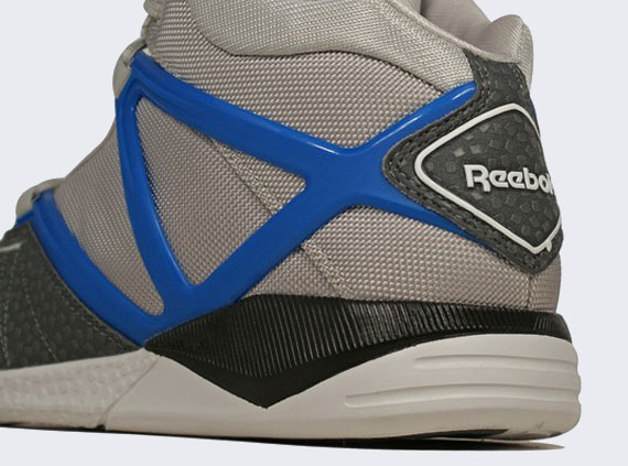 Hane Egetræ med undtagelse af Reebok Pump Omni Lite HLS - Steel - Rivet Grey - Blue Sport -  SneakerNews.com