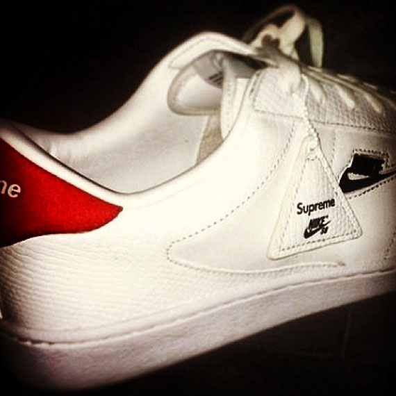 nike sb tennis classic supreme