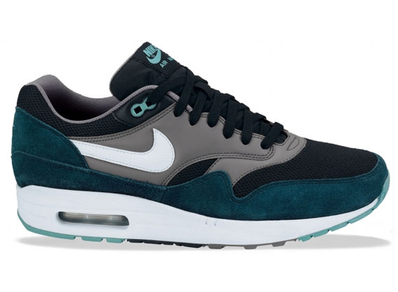 The Nike Air Max Nomo Returns In Anthracite / Turquoise •