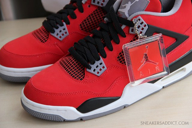 Air Jordan 4 Fire Red Nubuck 03