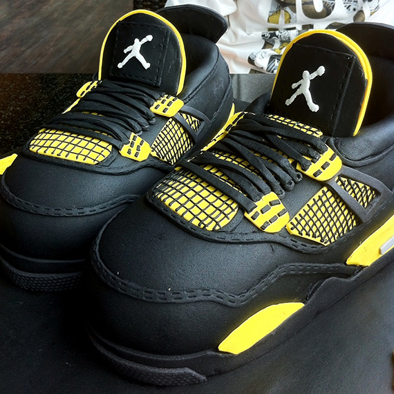 Air Jordan Iv Thunder Sneaker Cake 7
