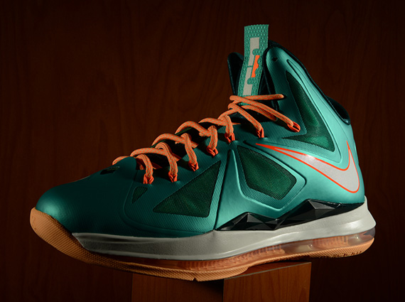 Nike LeBron X “Dolphins/Setting” – Release Reminder