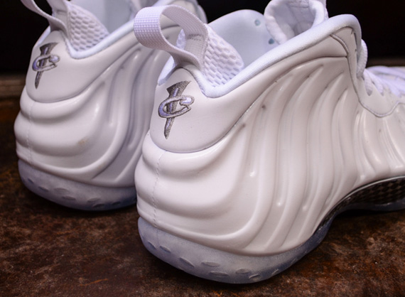 nike air foamposite one white out mens