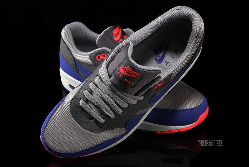 Nike Air Max 1 Medium Grey Ultramarine Dark Grey Solar Red 6