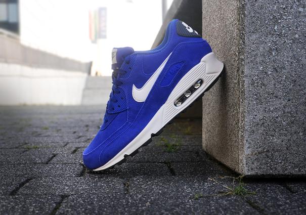 Nike Air Max 90 Essential Suede Pack 10