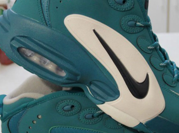 Nike Air Way Up - Teal - White