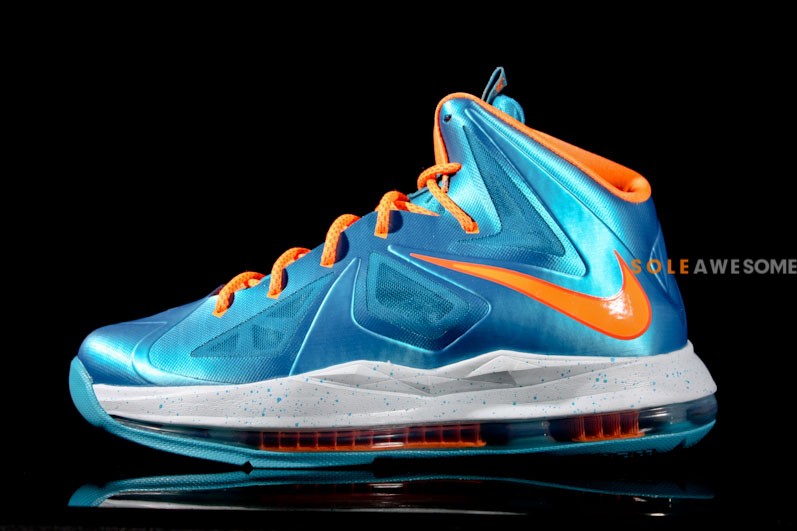 Blu 10. Nike Basketball LEBRON Orange Air Max 10. Nike LEBRON X 10 GS. Nike LEBRON 9 голубые. Nike LEBRON Blue.