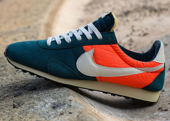 Nike Pre Montreal Racer Mid Turquoise Total Crimson