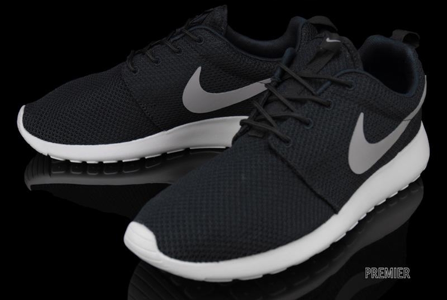 roshe run mens colorways