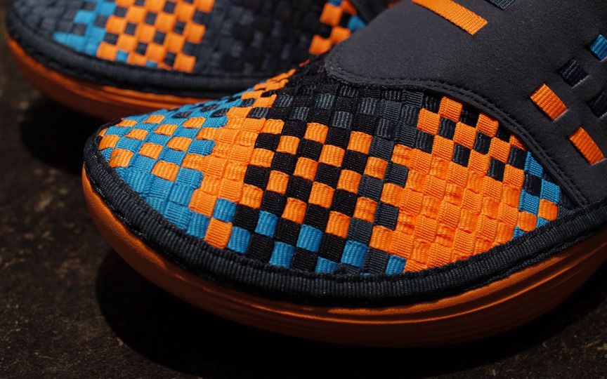 Nike Solarsoft Rache Woven Premium 02