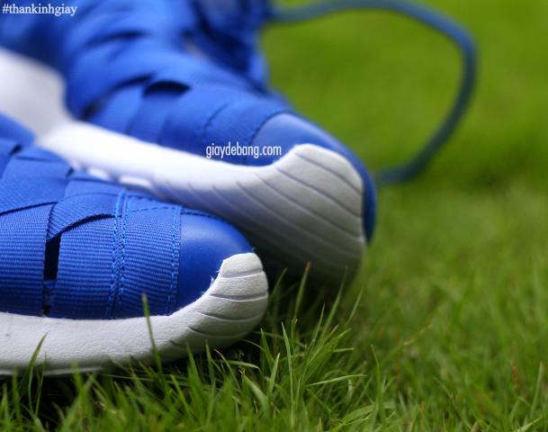 Nike Wmns Roshe Run Woven Royal Blue White 7
