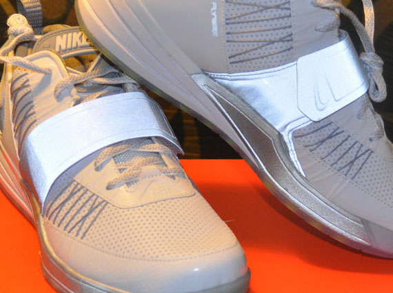 nike zoom revis reflective silver