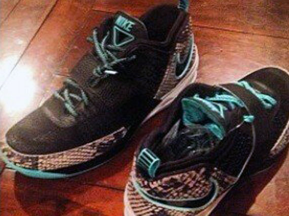 Nike Zoom Revis "Snakeskin"