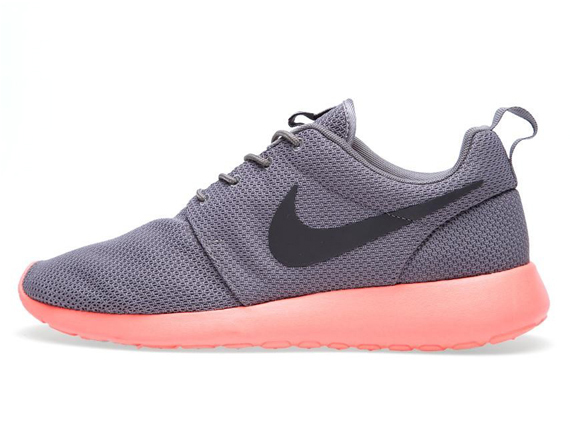 Nike Run - Soft Grey - Midnight Fog - Pink SneakerNews.com