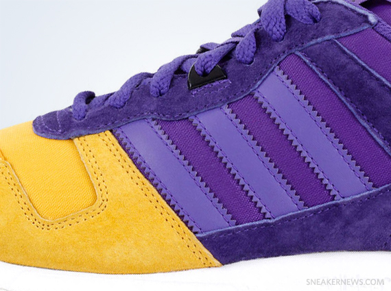 adidas Originals ZX 700 - Blaze Purple - Yellow Ray