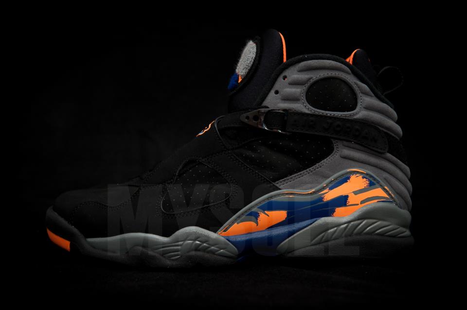 Jordan 8 deals orange and blue