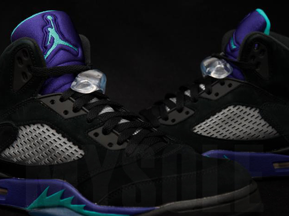 Air Jordan V - Black - New Emerald - Grape Ice