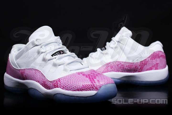 Air Jordan Xi Low Gs White Pink Snakeskin 02
