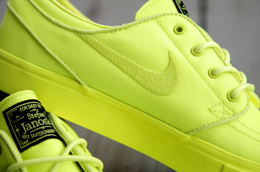 Lemon Twist Volt Janoski 5