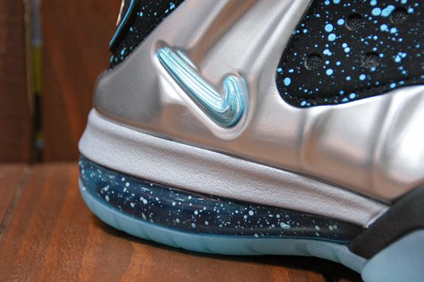 Nike Barkley Posite Max Metallic Silver Gamma Blue 7