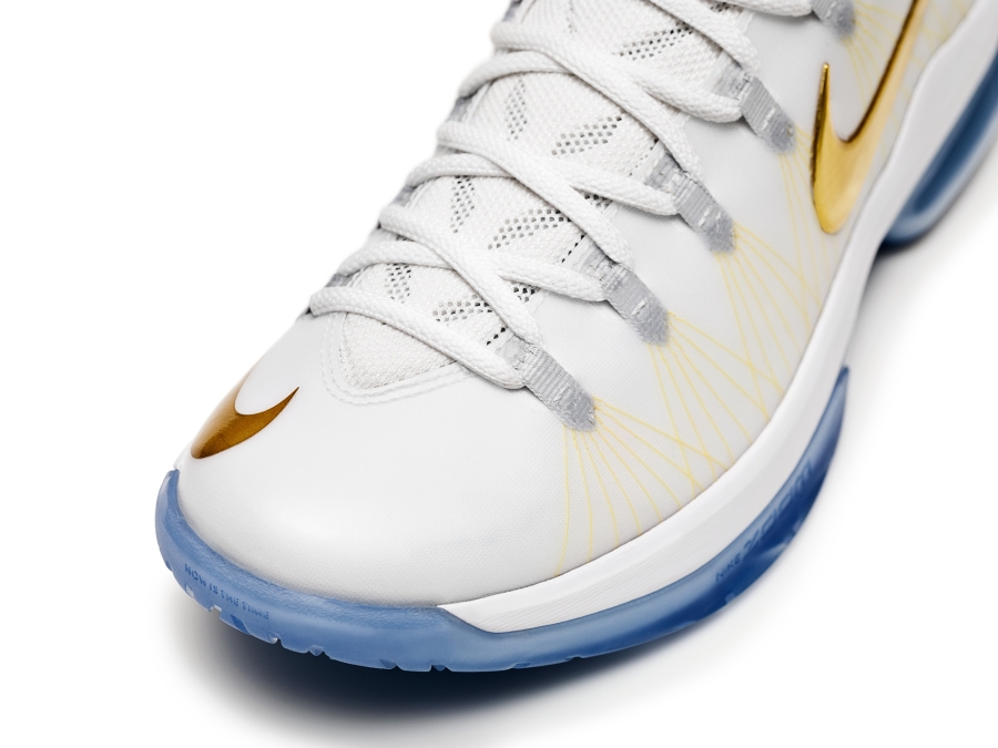 Nike Basketball Elite Series 2 0 Gold Collection 04