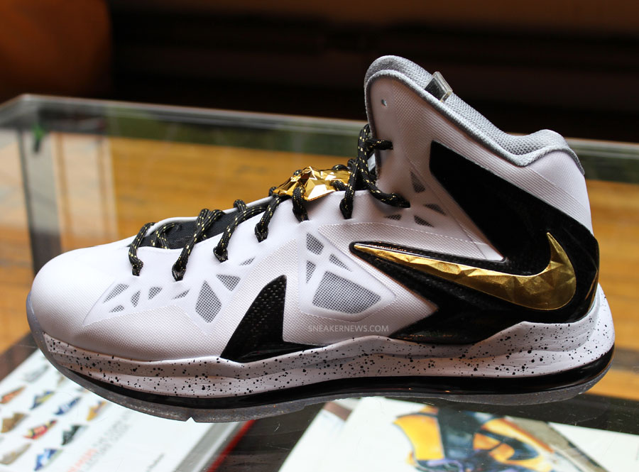 Nike Basketball Elite Series Gold Pack - SneakerNews.com