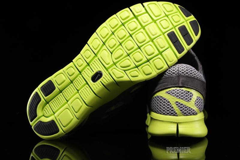 Nike Free Run 2 Ext Medium Grey Black Night Stadium Cyber 3